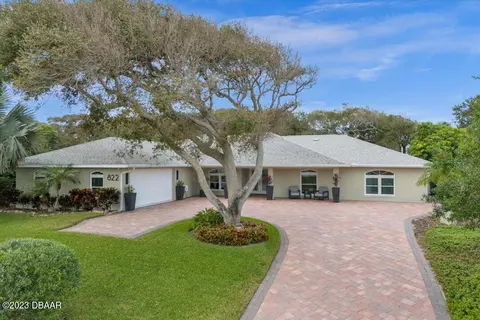 822 E 21st Ave, New Smyrna Beach, FL 32169