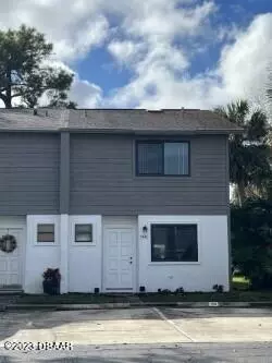 148 W Sandalwood Ct, Daytona Beach, FL 32119