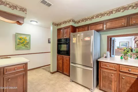 240 Landmark Cir, Ormond Beach, FL 32176 photo 7