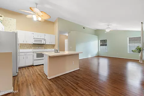 18 Lake Meadow Way, Ormond Beach, FL 32174 photo 3