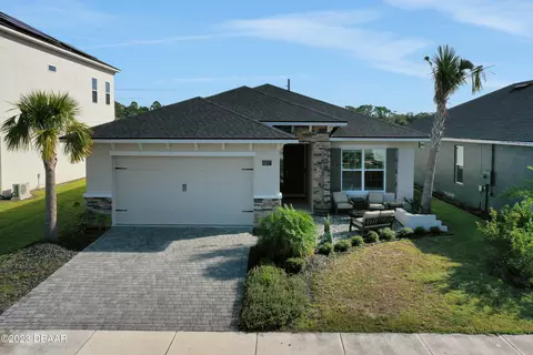 6217 W Fallsgrove Ln, Port Orange, FL 32128