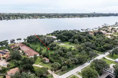 825 N Beach St, Ormond Beach, FL 32174 photo 2