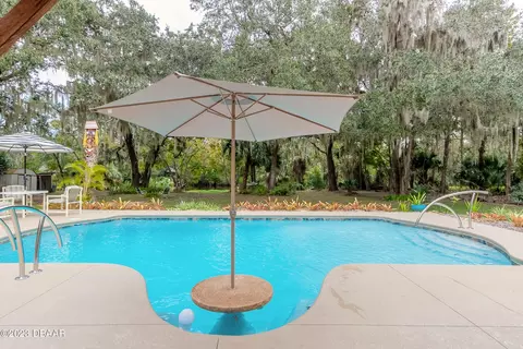 Exterior - 120 Oak Ln, Ormond Beach, FL 32174 photo 6 of 17