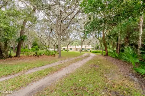 Exterior - 120 Oak Ln, Ormond Beach, FL 32174 photo 2 of 17