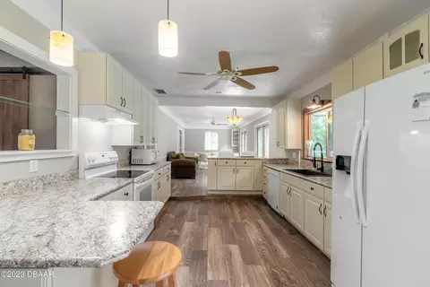 Kitchen - 120 Oak Ln, Ormond Beach, FL 32174 photo 3 of 4
