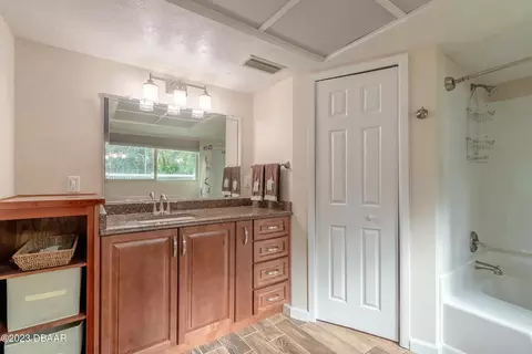 Bath - 120 Oak Ln, Ormond Beach, FL 32174 photo 5 of 9