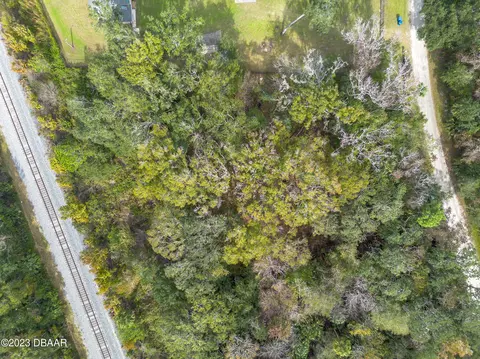 4642 Tree Top Ln, Edgewater, FL 32141