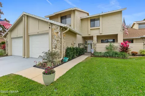 132 Surf Scooter Dr, Daytona Beach, FL 32119