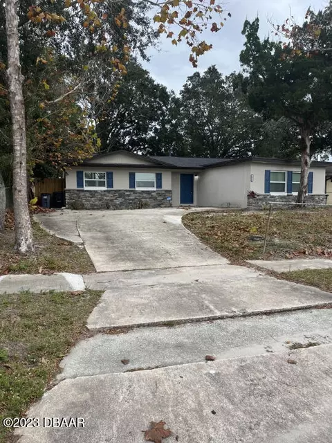 1015 Cedar Highlands Blvd, Daytona Beach, FL 32117