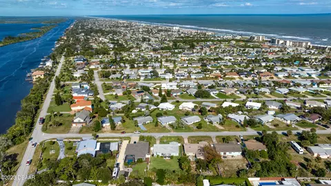 View/Area - 64 Berkley Rd, Ormond Beach, FL 32176 photo 4 of 20