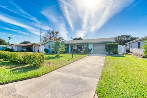 Exterior - 64 Berkley Rd, Ormond Beach, FL 32176 photo 11 of 12