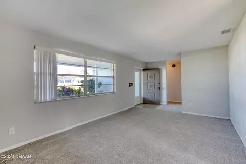 Living - 64 Berkley Rd, Ormond Beach, FL 32176 photo 3 of 8
