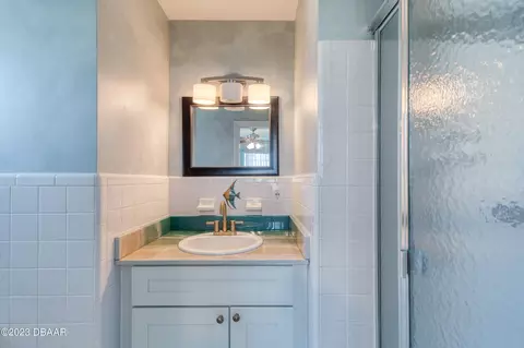 Bath - 64 Berkley Rd, Ormond Beach, FL 32176 photo 1 of 4