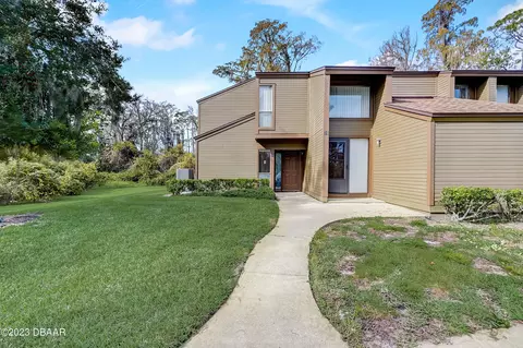 15 Southbury Ct, Palm Coast, FL 32137