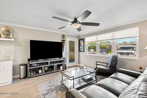18 Palmetto Dr, Ormond Beach, FL 32176 photo 7