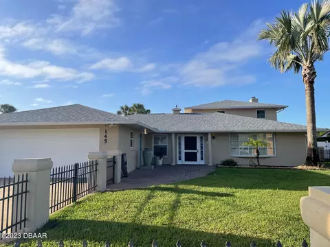 145 Sea Isle Cir, South Daytona, FL 32119