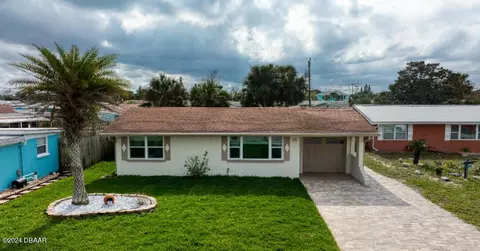 18 Azalea Dr, Ormond Beach, FL 32176