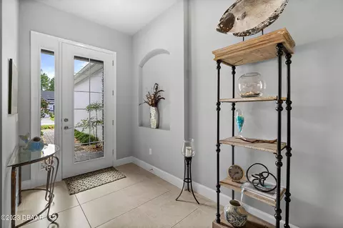 818 Pinewood Dr, Ormond Beach, FL 32174 photo 3