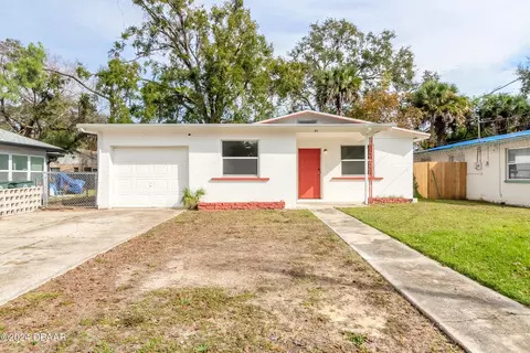 831 Vernon St, Daytona Beach, FL 32114