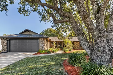 2025 Willow Oak Dr, Edgewater, FL 32141