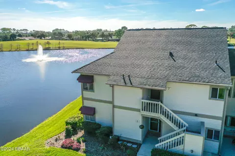 7 S Magnolia Dr, Ormond Beach, FL 32174
