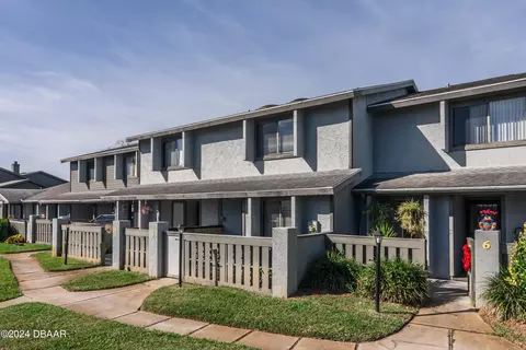 210 Lemon Tree Ln #210E, Ormond Beach, FL 32174 photo 2