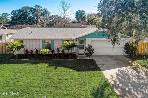 724 Hillville Dr, Port Orange, FL 32127