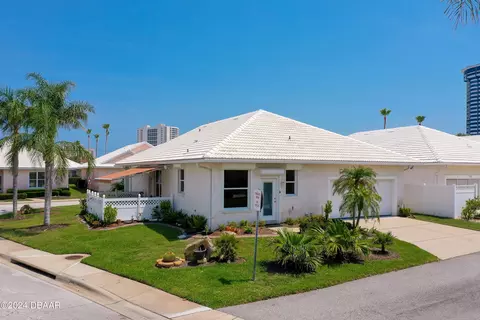 172 Key Colony Ct, Daytona Beach Shores, FL 32118