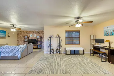 2304 Yule Tree Dr, Edgewater, FL 32141 photo 9