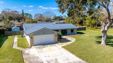 2304 Yule Tree Dr, Edgewater, FL 32141 photo 2