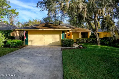 695 Saint Andrews Cir, New Smyrna Beach, FL 32168