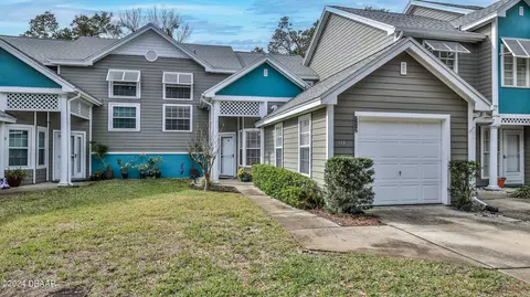 112 Grand Oaks Cir, Daytona Beach, FL 32114