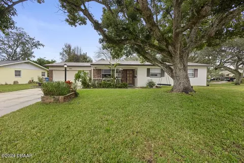 1261 Cedar Cir, Holly Hill, FL 32117