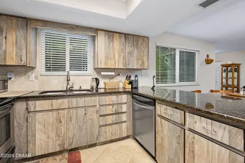 222 Pine Cone Trl, Ormond Beach, FL 32174 photo 4