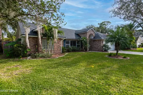 5787 White Acres Ln, Port Orange, FL 32127