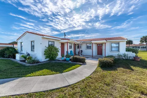 10 Oriole Cir #B, Ormond Beach, FL 32176