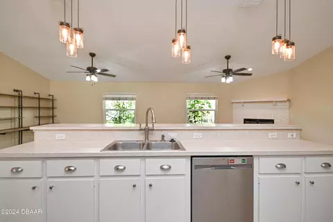 2773 Date Palm Dr, Edgewater, FL 32141 photo 10