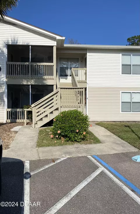 1600 Big Tree Rd #O8, South Daytona, FL 32119