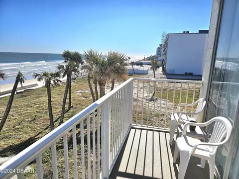 1233 S Atlantic Ave, Daytona Beach, FL 32118