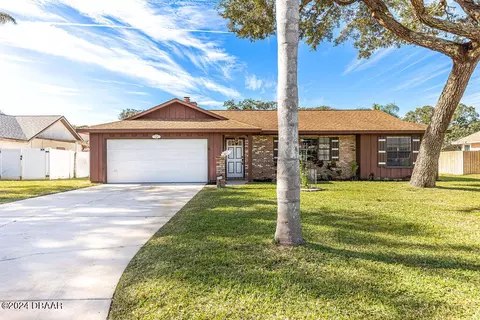 1110 Wandering Oaks Dr, Ormond Beach, FL 32174