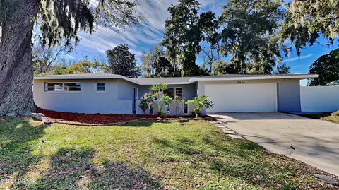 2446 Kenilworth Ave, South Daytona, FL 32119