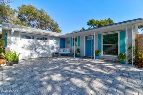 4503 Saxon Dr, New Smyrna Beach, FL 32169