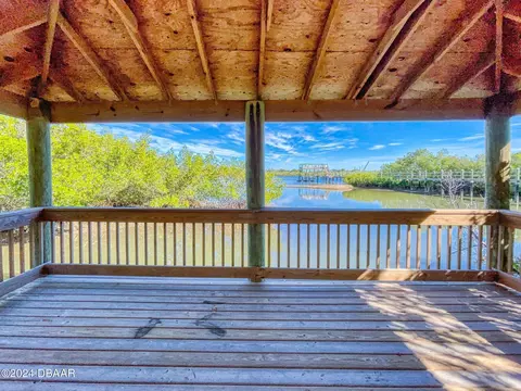 234 N Riverside Dr, Edgewater, FL 32132