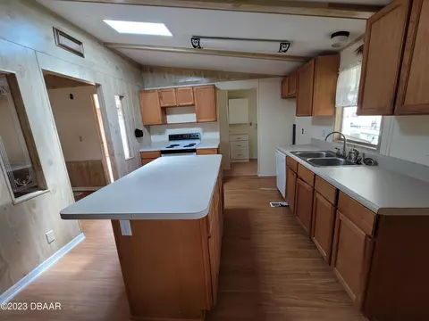 135 Cedar St, Edgewater, FL 32141 photo 9