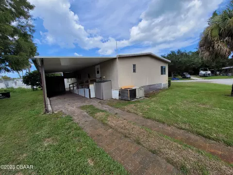135 Cedar St, Edgewater, FL 32141 photo 4