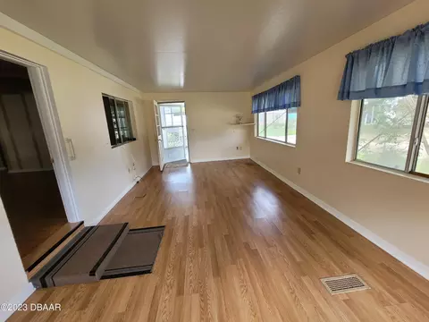 135 Cedar St, Edgewater, FL 32141 photo 8