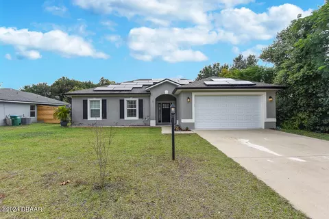 926 Feather Dr, Deltona, FL 32725