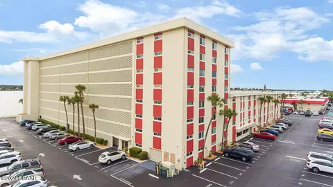 2711 N Halifax Ave #687, Daytona Beach, FL 32118