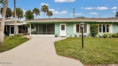 27 Country Club Dr #272, New Smyrna Beach, FL 32168