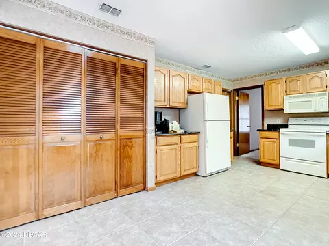 1306 Northside Dr, Ormond Beach, FL 32174 photo 7